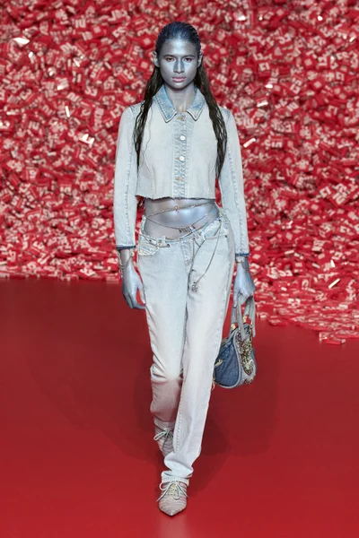 Look 34